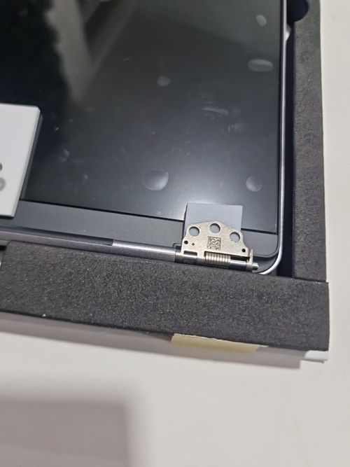 MacBook Pro A1989 Screen LCD  Display Assembly Space Grey. — image 4
