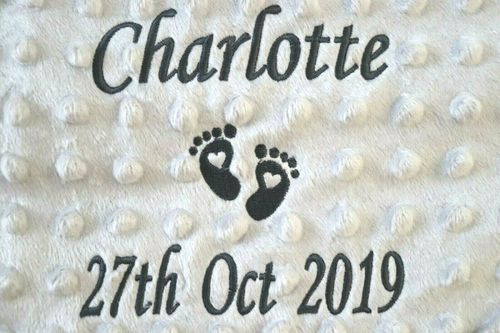 PERSONALISED BABY BLANKET EMBROIDERED SOFT BUBBLE ITALIC FONT BABY BOY GIRL GIFT — image 9