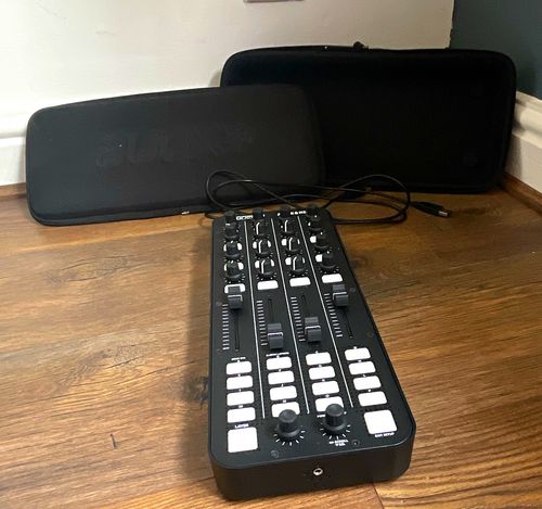 Allen & Heath Xone:K2 Single Deck DJ Controller Black USB Cable & Case — image 1