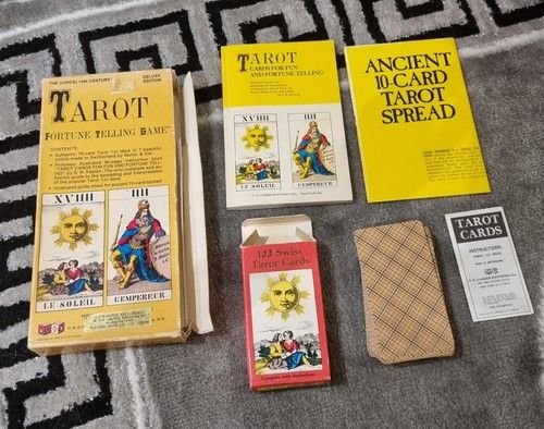 WADDINGTONS TAROT FORTUNE TELLING GAME - DELUXE EDITION - 1970-Vintage