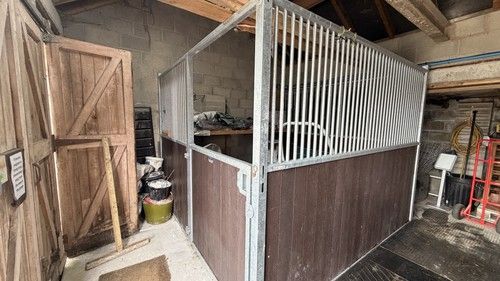 IAE Horse Stable Front Stall with Half Door, Galvanised Frame, Composite Panels