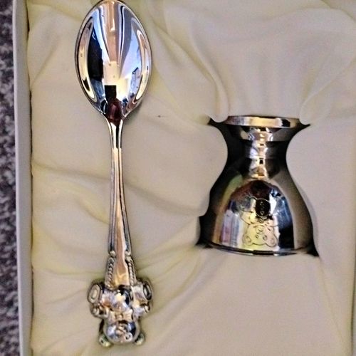 Baby Christening Silver Plated Spoon & Egg Cup Gift Set in Presentation Box — image 1