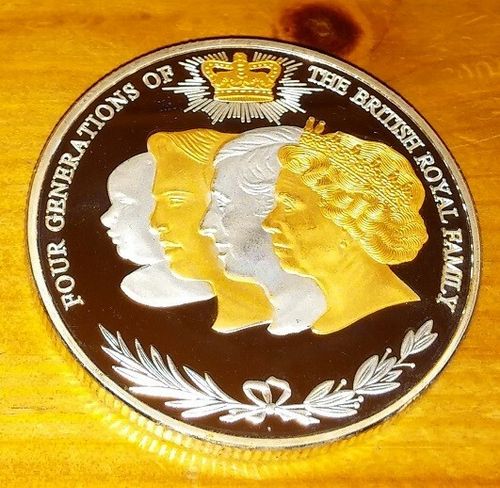 British Royal Family Gold & Silver Coin Queen Elizabeth II King Charles III Old — image 5