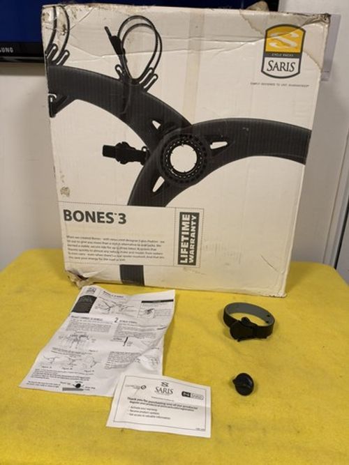 Saris Bones 3 Bike Rack Cycle Carrier Rear Trunk Mount Adjustable Light USED