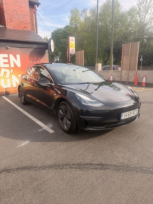 Tesla Model 3 — image 4