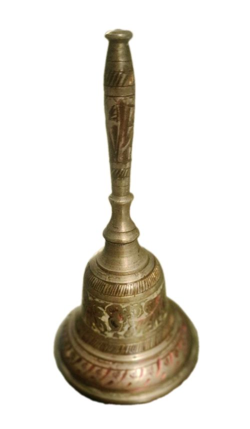Vintage solid brass ornate hand etched bell. VG vintage condition.Fast postage. — image 1