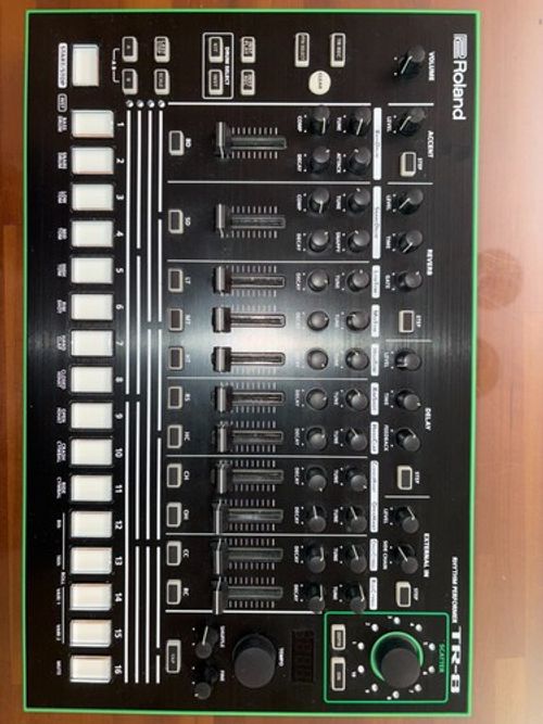 Roland TR-8 Rhythm Performer Drum Machine