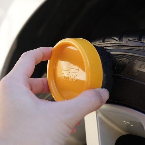 SOFT99 TIRE BLACK WAX 02015 - TYRE WAX DRESSING - BACK TO BLACK TYRE SHINE WAX — image 4