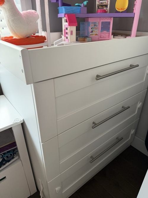 Mamas and Papas White 3-drawer Changing Table/Dresser Table  Great Condition
