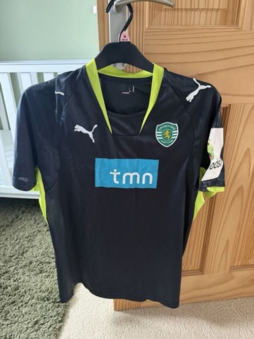 Sporting Lisbon 2007/2008 away Football Shirt Medium