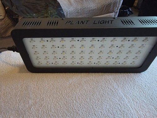 600W LED Full Spectrum Plant Grow Light – Twin Fan Hydroponic Light