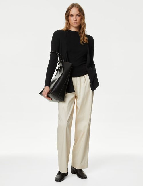 Marks & Spencer Womens Ribbed V-Neck Long sleeved Buttonless Cardigan in Black — image 4