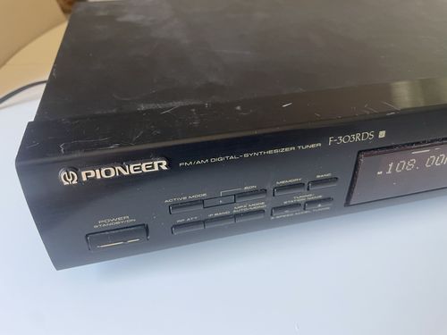 Pioneer F-303RDS Digital FM/AM Synthesiser Tuner - Working — image 3