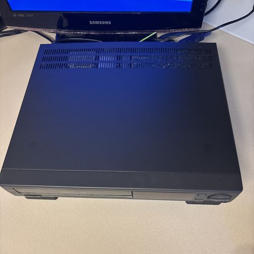 Hitachi M230E Video VCR VHS Player Recorder. Power Tested and working no remote  — image 5