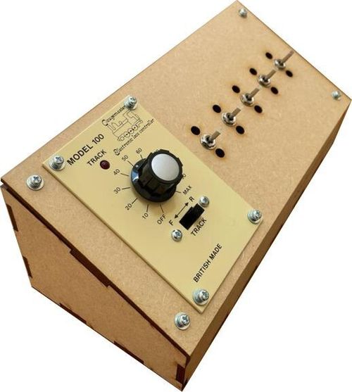 Gaugemaster GMC100 Controller Enclosure – Model Railway Control Box with options — image 2