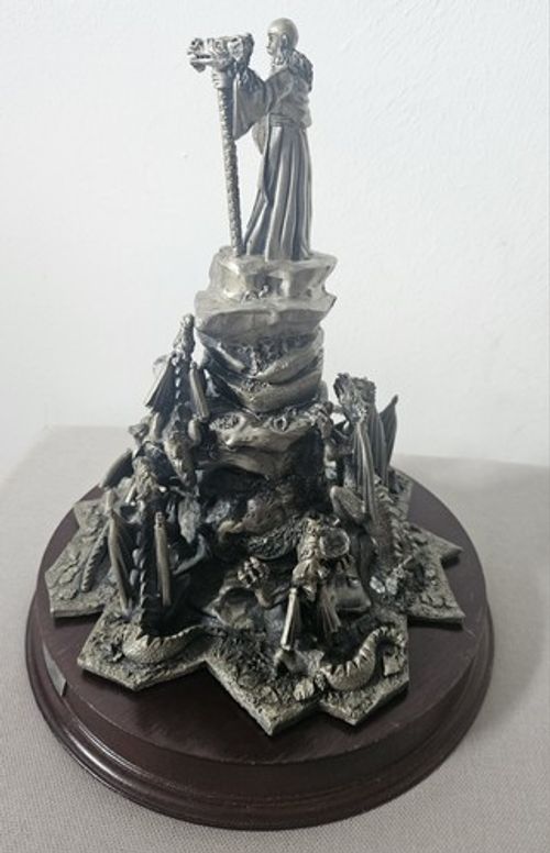 Myth and Magic The Dragon Master 2183 Tudor Mint With Wooden Base