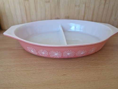 ​Vintage Pyrex Daisy Pink Divided Casserole Dish Serving Dish  1.5 Qt