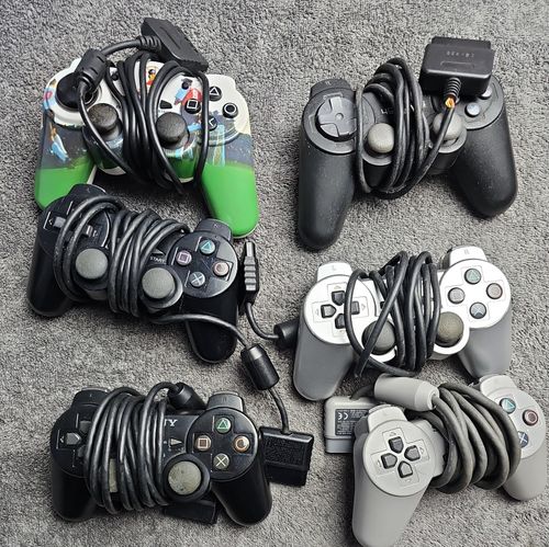 PS2 Xbox Gaming Accessories Job Lot Untested Controllers EyeToy Buzz UNTESTED — image 2