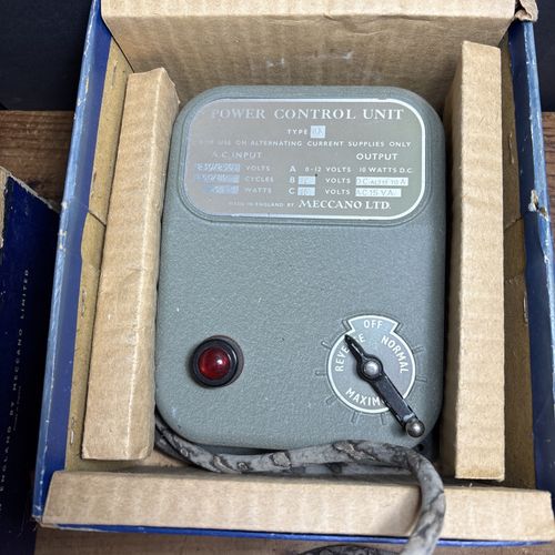 Vintage Meccano Power Control Unit A3, Boxed & untested — image 4