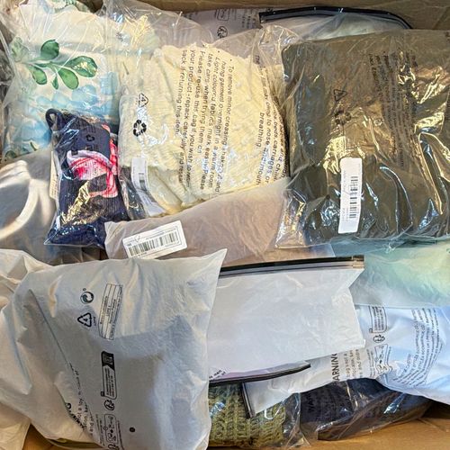 70+pc Wholesale Job Lot SHEIN & TikTok Fashion Clothing Bundle Mixed Sizes — image 1