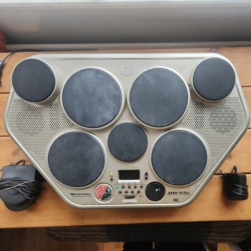 Yamaha electric drum kit with 5B drum sticks