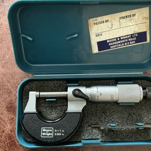 Vintage Moore & Wright 961 0-1" External Micrometer With Spanner & Original Case — image 4