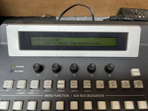 Panasonic AV-HS450 MULTI-FORMAT LIVE SWITCHER NO CHARGER NO CABLES — image 3