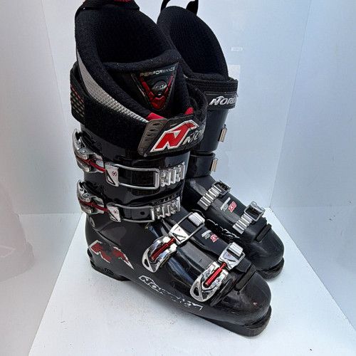 Nordica Dobermann Pro 130 Men’s Ski Boots Size 10 100mm Stiff Flex Black/Red