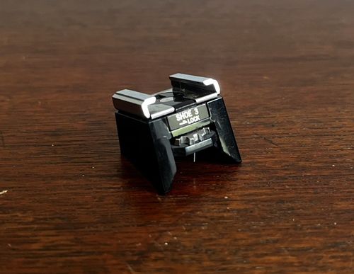 Olympus Accessory Shoe 3 for OM2 Hot Shoe Flash Adapter with box — image 2