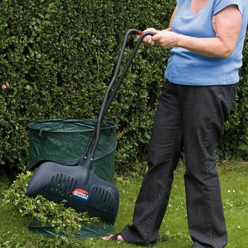 Spear and Jackson Long Handled Garden Leaf Grabber Collector / Pick up Tool — image 2