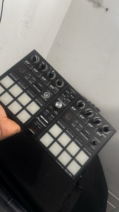 Pioneer DDJ-SP1 2-Deck DJ Controller 16 Performance Pads-missing right loop nob. — image 3