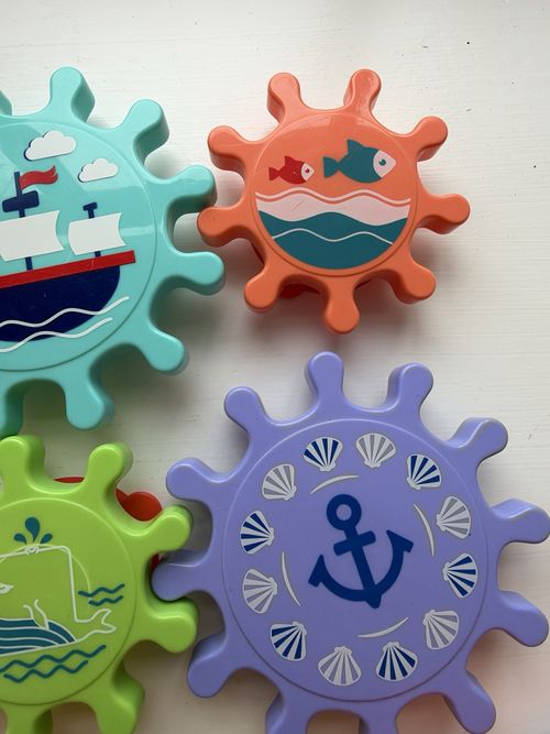 Sensory connecting toys nuby spinning cogs little tikes building tiles — image 3