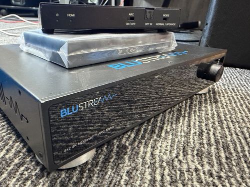 Blustream HMXL42ARC Kit 4x2 HDBaseT Matrix — image 4
