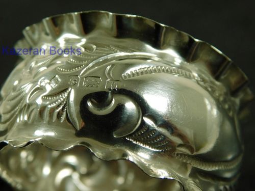 Antique Solid Silver Pie Crust Floral Embossed Napkin Ring 1912 Unpersonalised — image 8