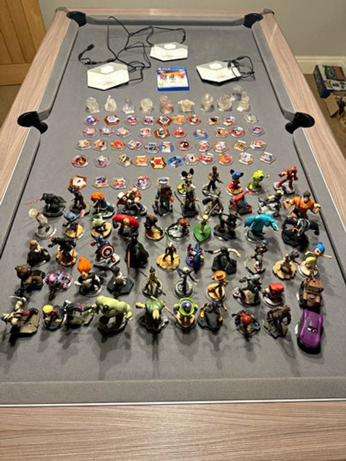 Disney Infinity 3.0 PS4 Game 55 Different Character Figures & Power Discs
