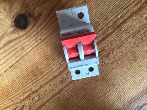CRABTREE 100 AMP DOUBLE POLE MAIN SWITCH DISCONNECTOR 100/MI2 STARBREAKER AC22