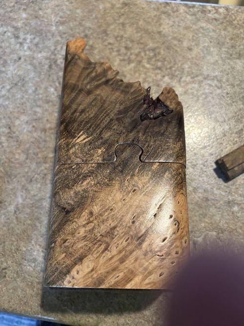 Vintage Buckeye Burl Hand Cut Puzzle/Secret Compartment.  — image 6