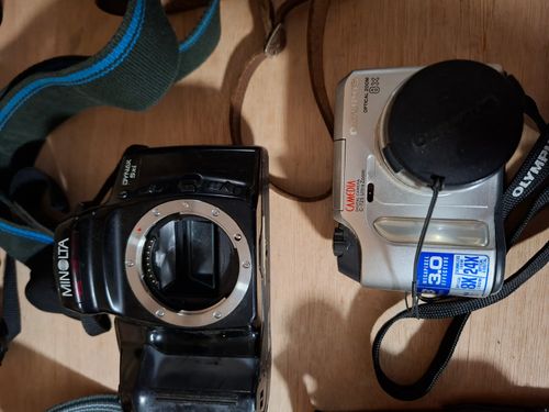 Vintage Camera Job Lot Nikon F55 Minolta Sony Olympus Kodak Panasonic + Lenses — image 3