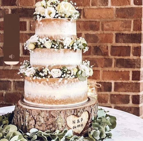 Wooden log cake stand with personalised option, rustic log display cake stand — image 2