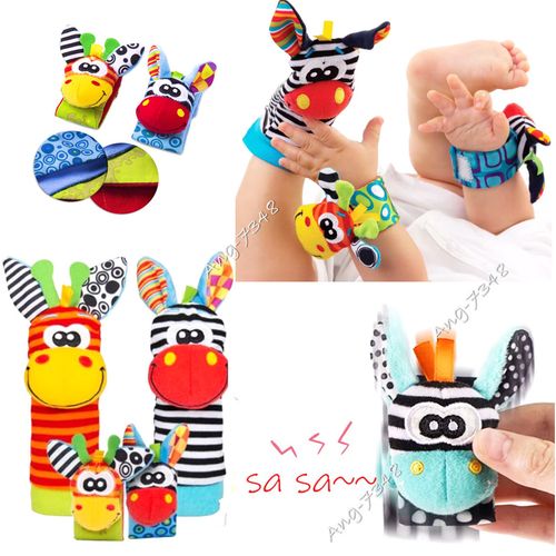 4 piece Baby Toddler Socks Wrist Bands Set Rattle Plush Sensory Socks 3-12m — image 2