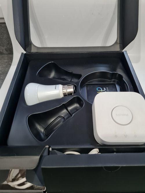 Philips Hue  Starter Kit 1 Smart Bulbs Bridge Colour Ambiance LED — image 3
