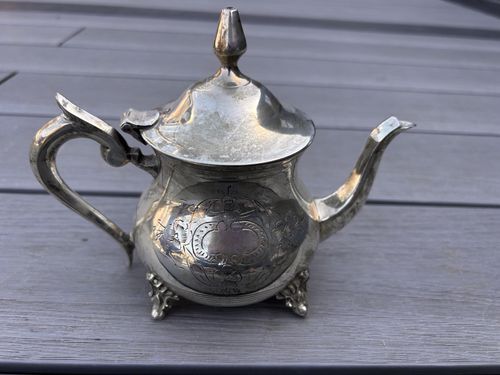 Vintage 4-Piece EPNS Silver Plated Tea & Coffee Set Engraved Floral Service — image 4