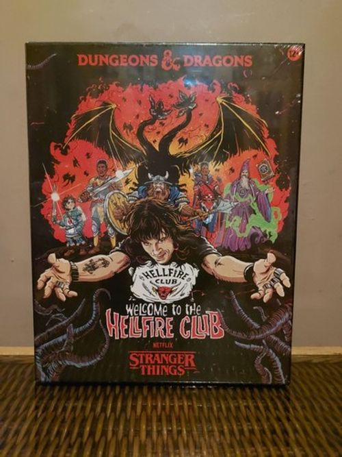 Dungeons & Dragons - Stranger Things Welcome to the Hellfire Club Boxed Set NEW