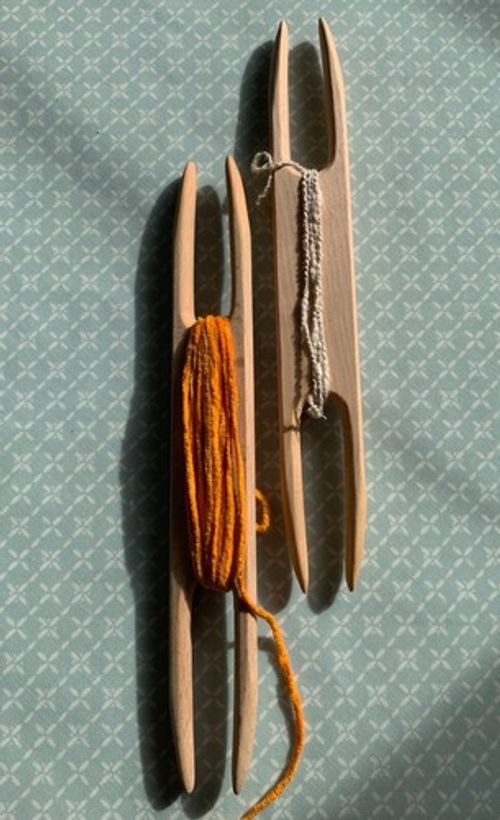 Small tapestry weaving hook / hook shuttle - brand new