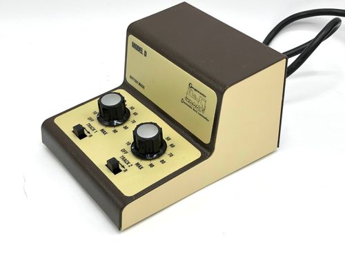 Gaugemaster Model D Dual 2 Twin Track Analogue DC Controller for N / OO — image 6