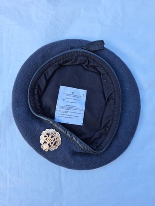 Genuine British Issue Royal Air Force Blue Wool Beret & RAF QC Cap Badge