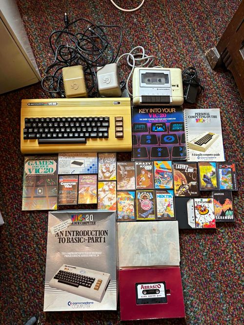 Commodore VIC-20 Computer Bundle w/ Datasette, PSU, Tapes & Manuals Untested — image 1