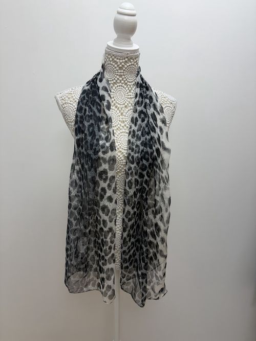 Silk Feel Grey Black Leopard Print Scarf Animal Print SHS New With Tags — image 3