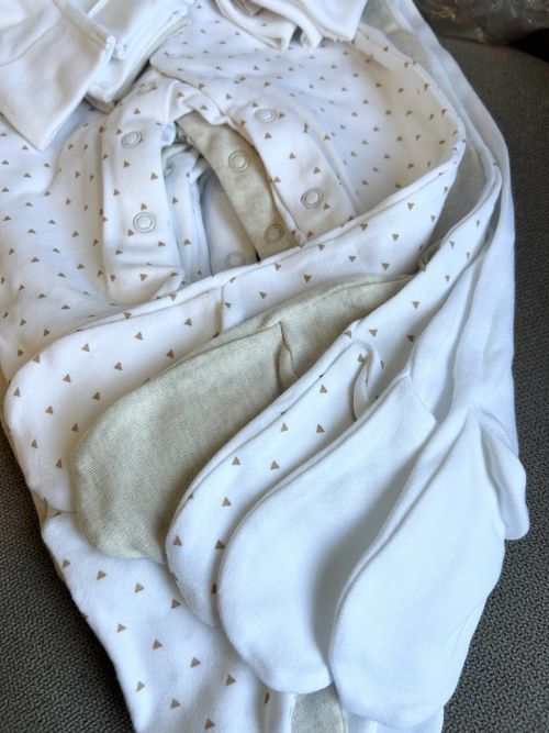 Baby Sleepsuits 5 Pack From George Unisex 6-9 Months New with Tags — image 2