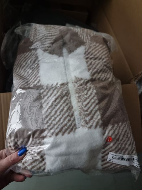 40 Piece TikTok Clothing Bundle Wholesale Job Lot — image 17